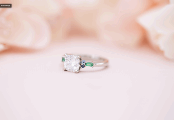 IGI 1.26 Carat E VS2 Cushion Lab Grown Ring - Image 5